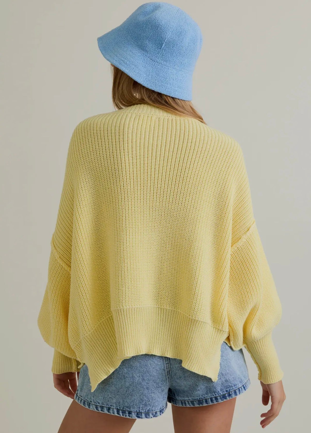 Light yellow sweater