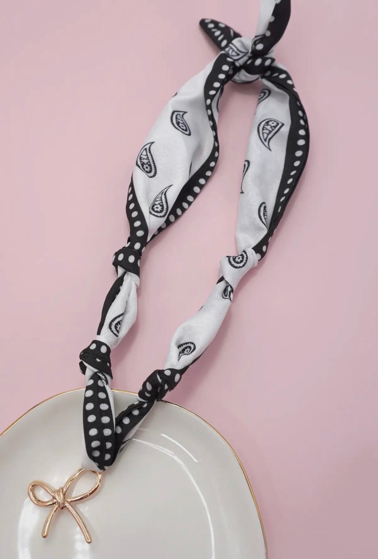 Scarf necklace