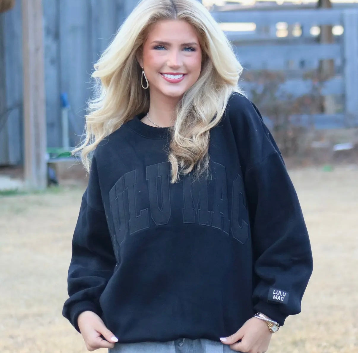 Lulu Mac black sweatshirt