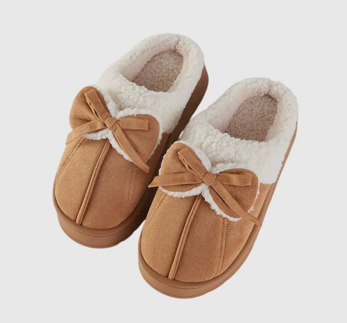Fuzzy bow slippers