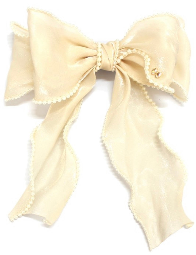 Pearl trim bow