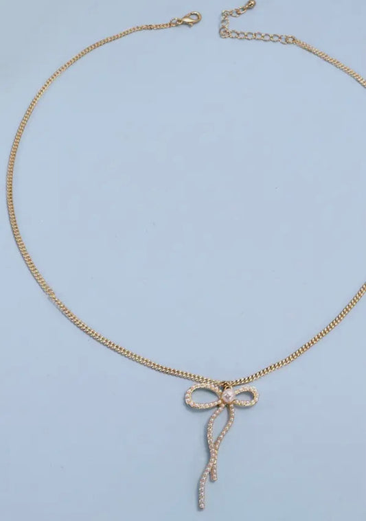 Pearl bow necklace