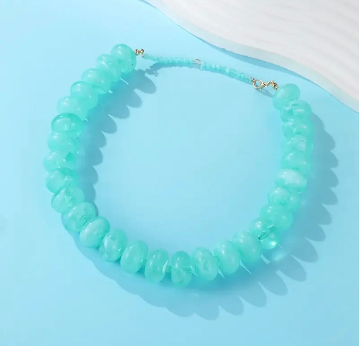 Chunky beaded mint necklace