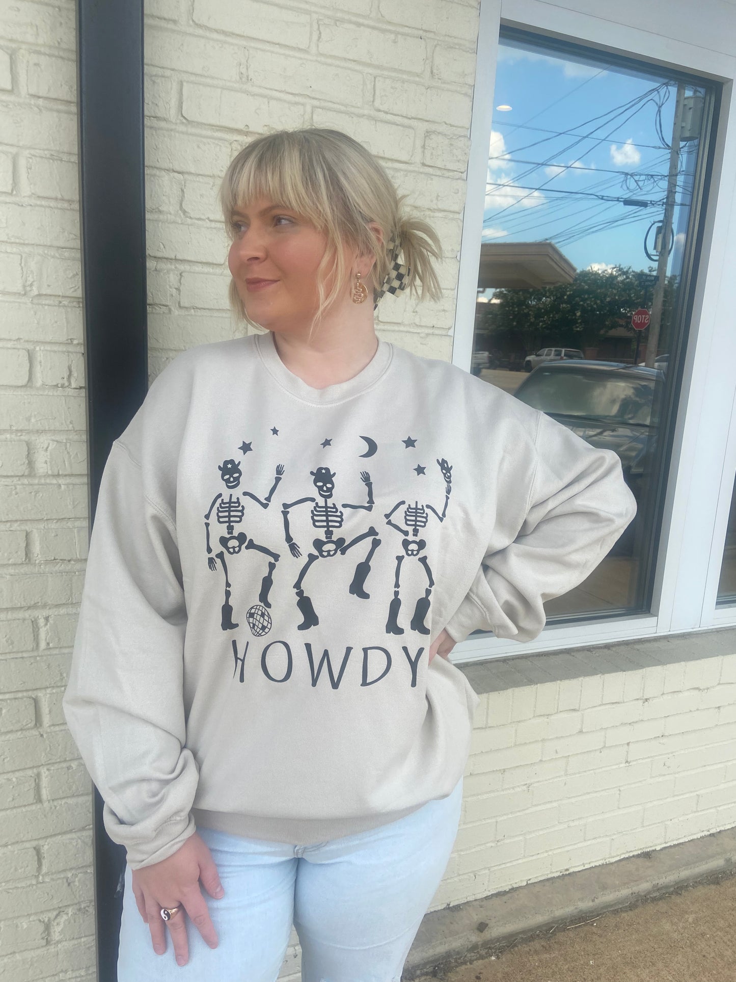 Howdy skeleton sweatshirt