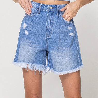 Pleated mom shorts