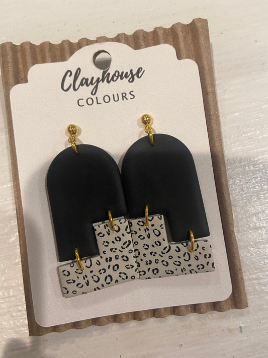 Cheetah black & taupe clay earrings